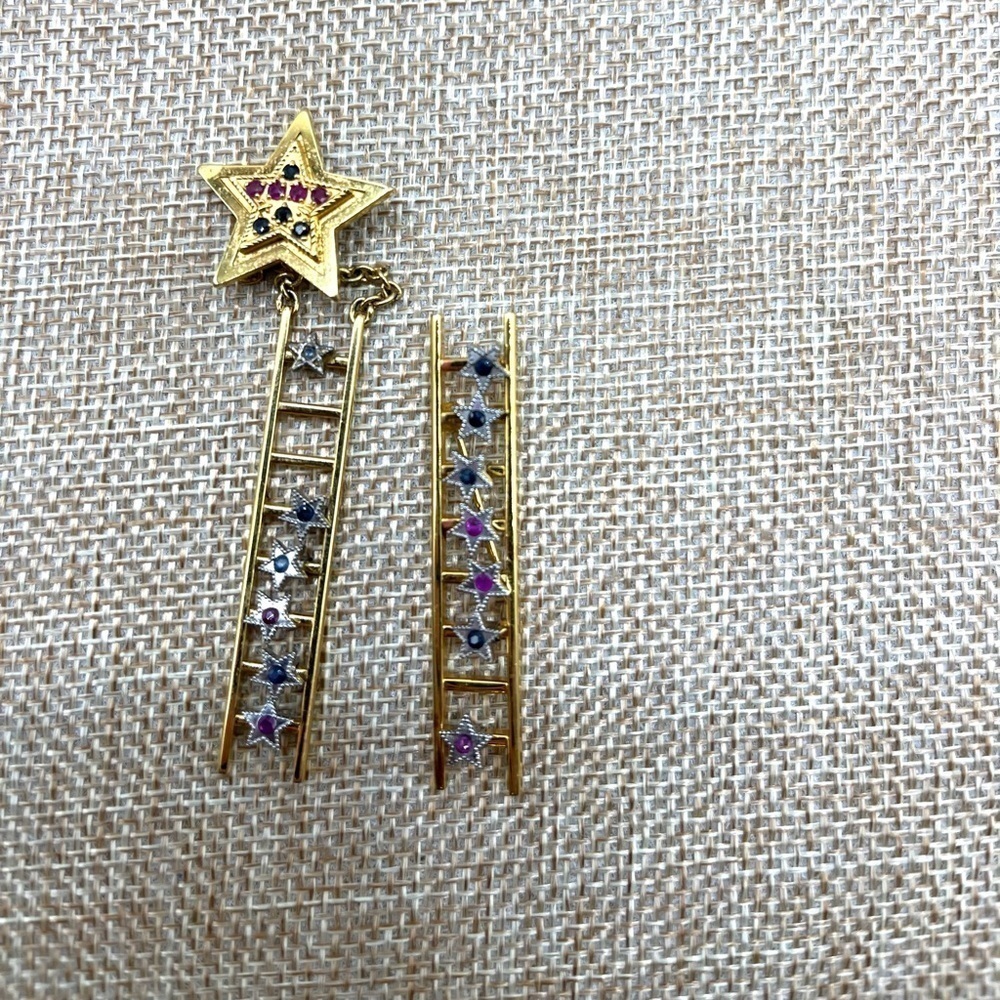 Mary Kay Ladder Success Ruby Sapphire brooch  Pin Vintage Stars Gold tone 1970